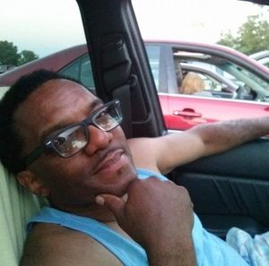 Meet your Posher, Dennis